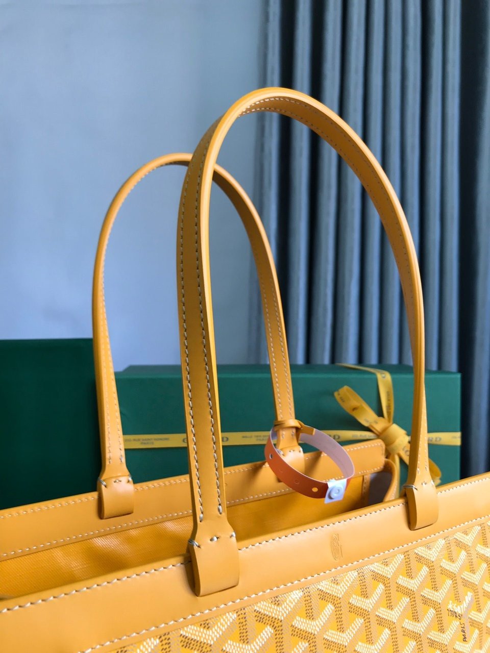 Goyard Bellechasse Biaude Pm Bag 36cm Yellow Goyardine Canvas And Calfskin Trim view 3