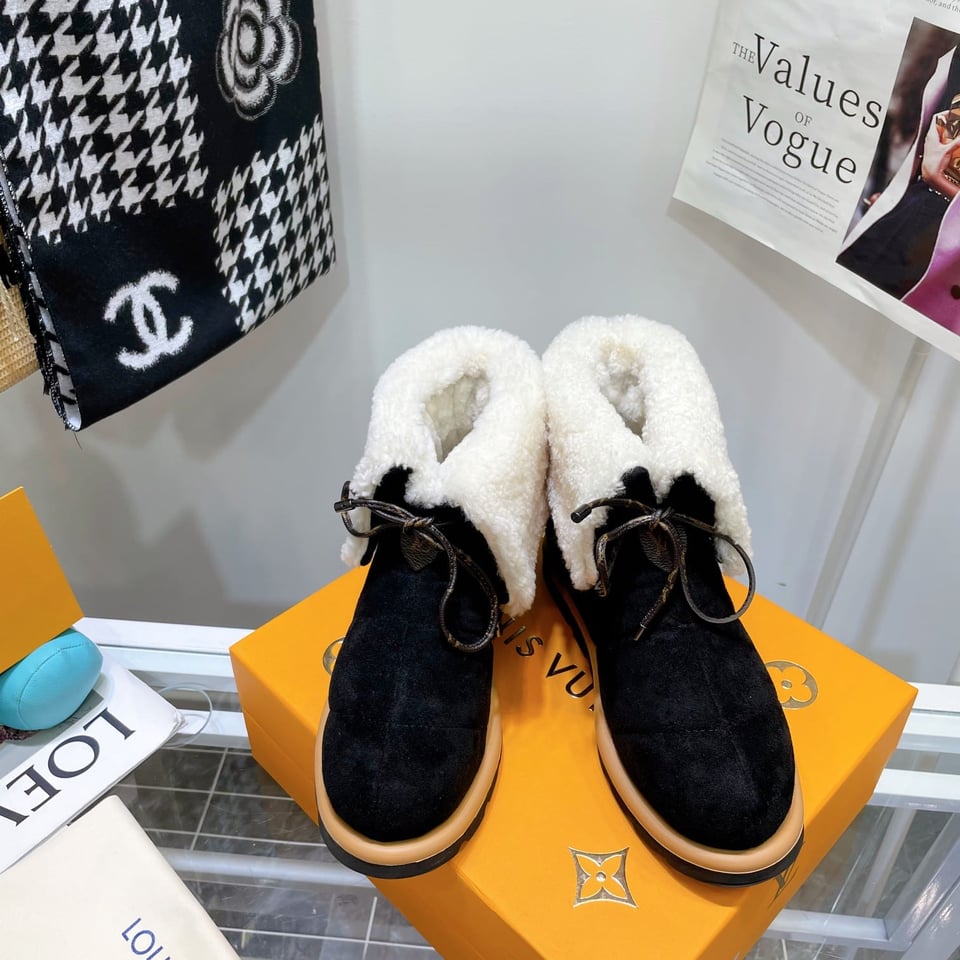 Louis Vuitton Pillow Comfort Ankle Boots Black view 11