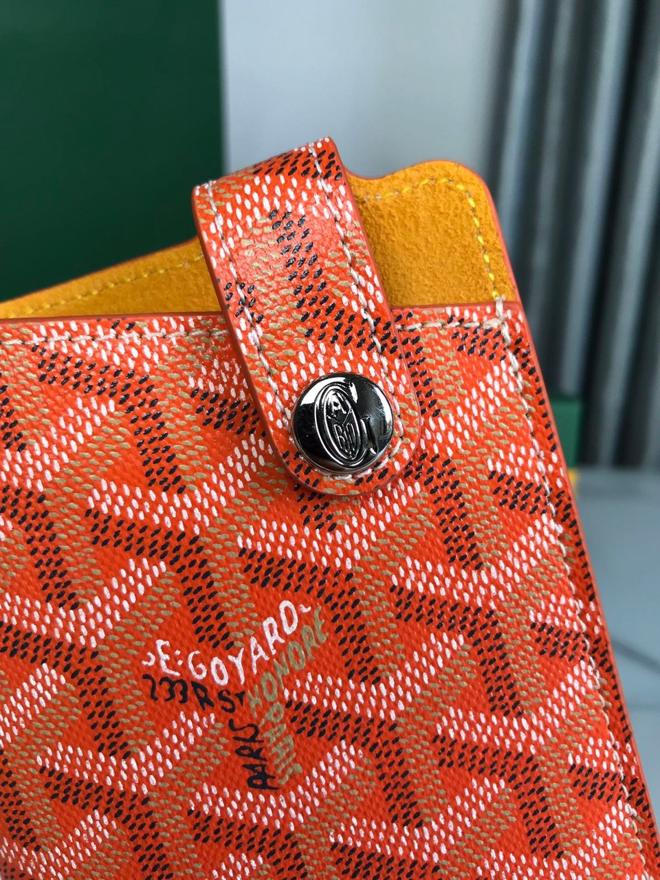 Goyard Montmartre Gm Case 18 Cm Orange Goyardine Canvas view 4