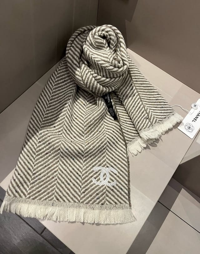 Chanel Cashmere Scarf Chevron Beige For Women 180cm