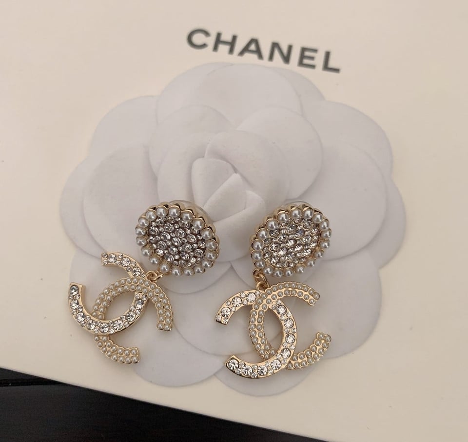 Chanel Cc Earrings view 3