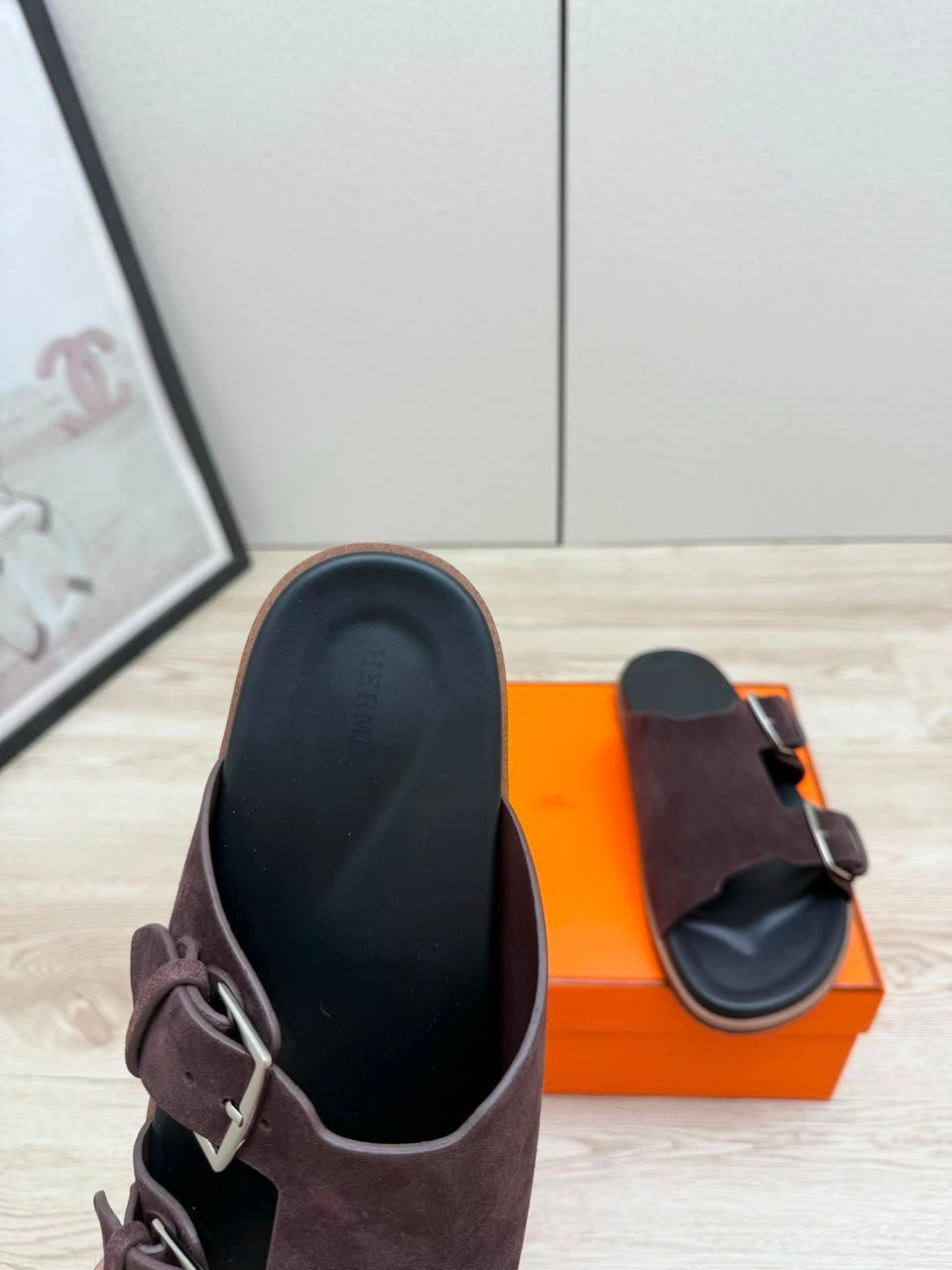 Hermes Naxos Sandal Marron Ébène Color Calfskin H262912ZHME390 view 5