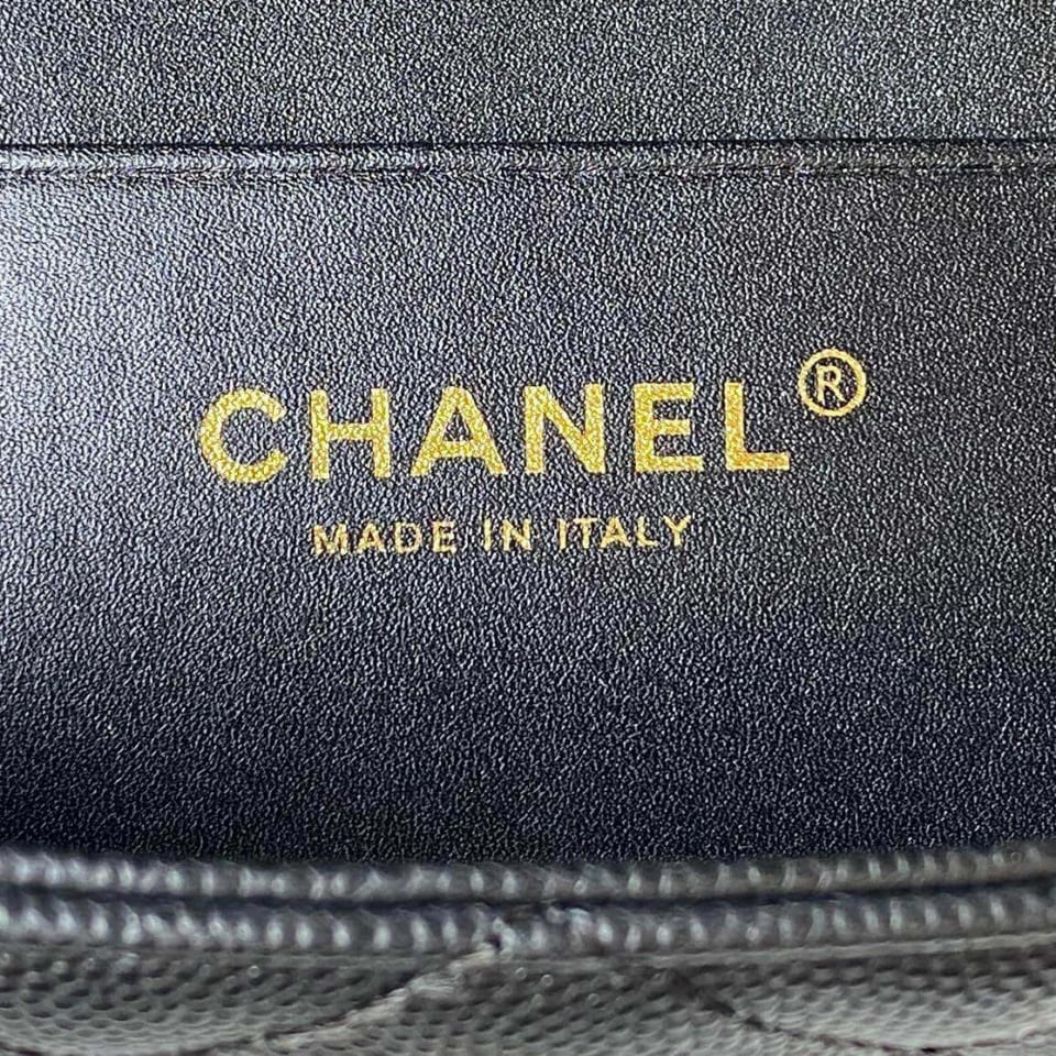 Chanel Grained Calfskin Small Vanity Case 17.5cm view 10
