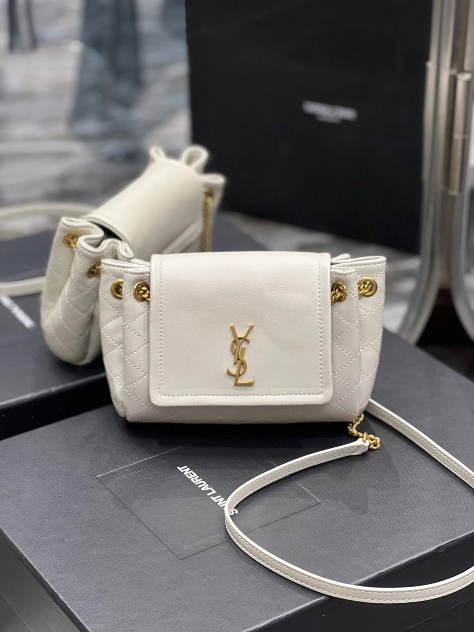 Saint Laurent Mini Nolita In Blanc Vintage 18Cm view 7