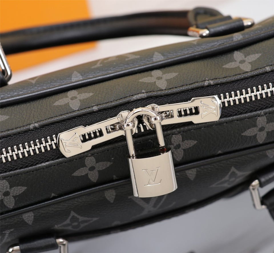 Louis Vuitton Porte Documents Voyage Pm Briefcase Black 40Cm M46457 view 5