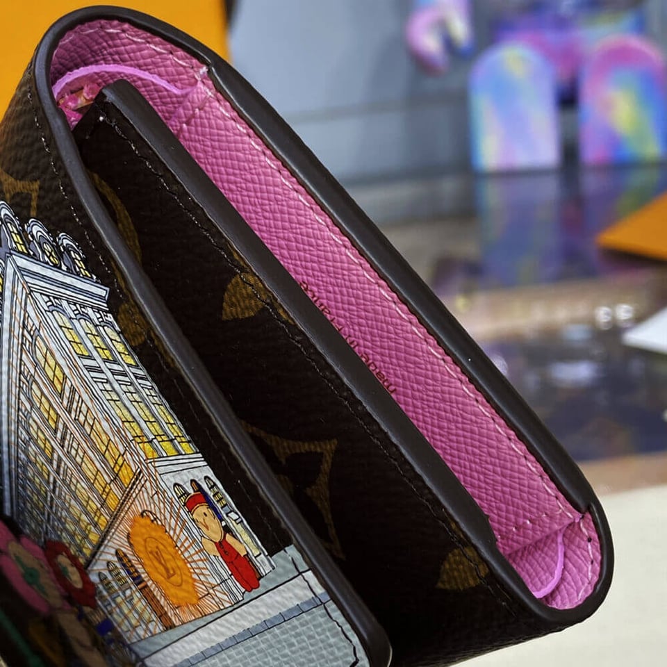 Louis Vuitton Christmas Animation 2022 Victorine Wallet Pink view 6