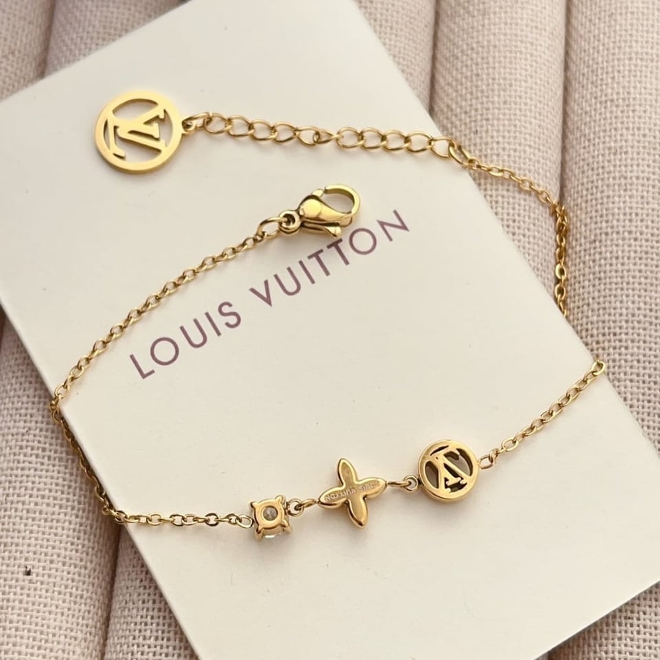 Louis Vuitton Petit Louis Bracelet M00374 view 5