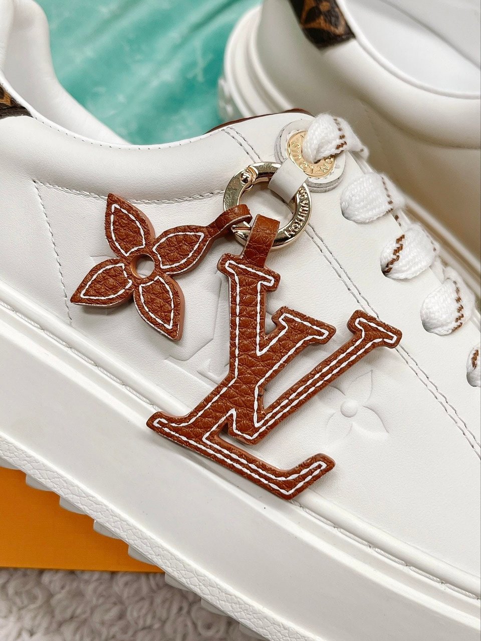 Louis Vuitton Time Out Sneaker 1Aadmt view 8