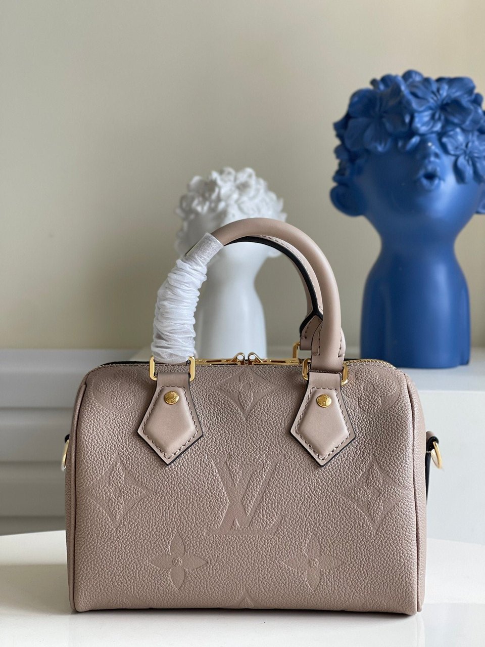 Louis Vuitton Speedy Bandoulière 25 Monogram Empreinte Tourterelle 25cm M59273 view 10