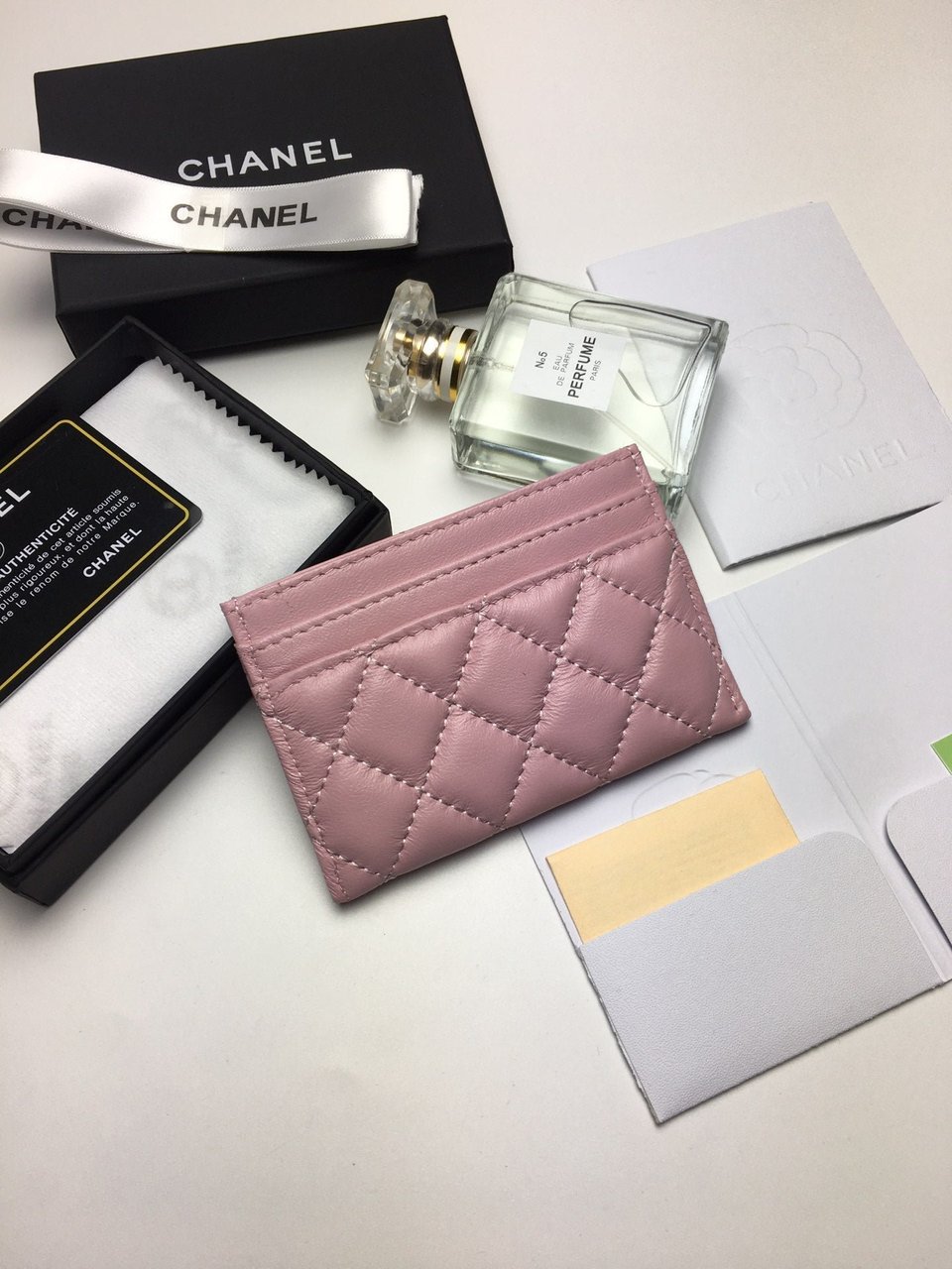 Chanel Boy Card Holder 11.2 Baby Pink Calfskin Gold Icon view 5
