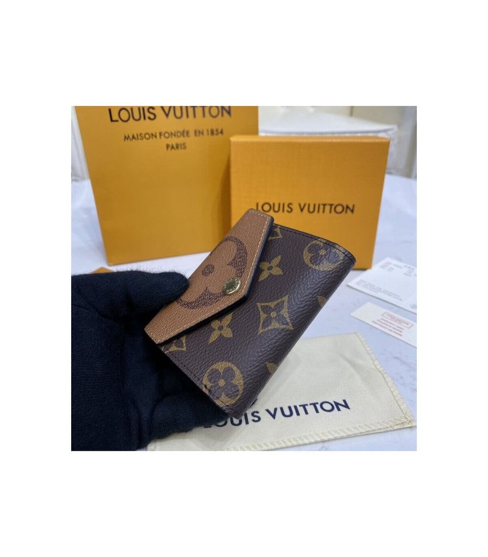 Louis Vuitton Monogram Zoe Wallet view 4