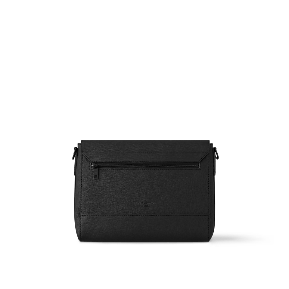 Louis Vuitton District Pm Bag Black 26Cm M30850 For Men view 4