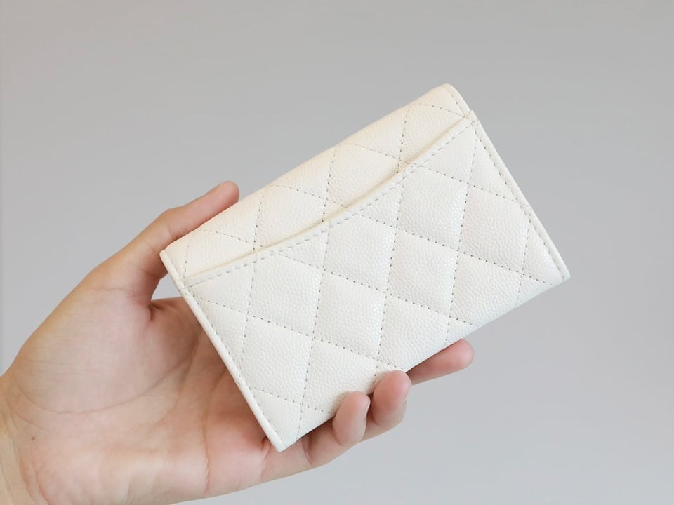 Chanel Flap Card Holder 11.3 White Grained Calfskin Gold Icon view 5