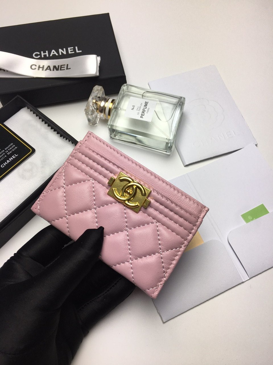 Chanel Boy Card Holder 11.2 Baby Pink Calfskin Gold Icon view 3
