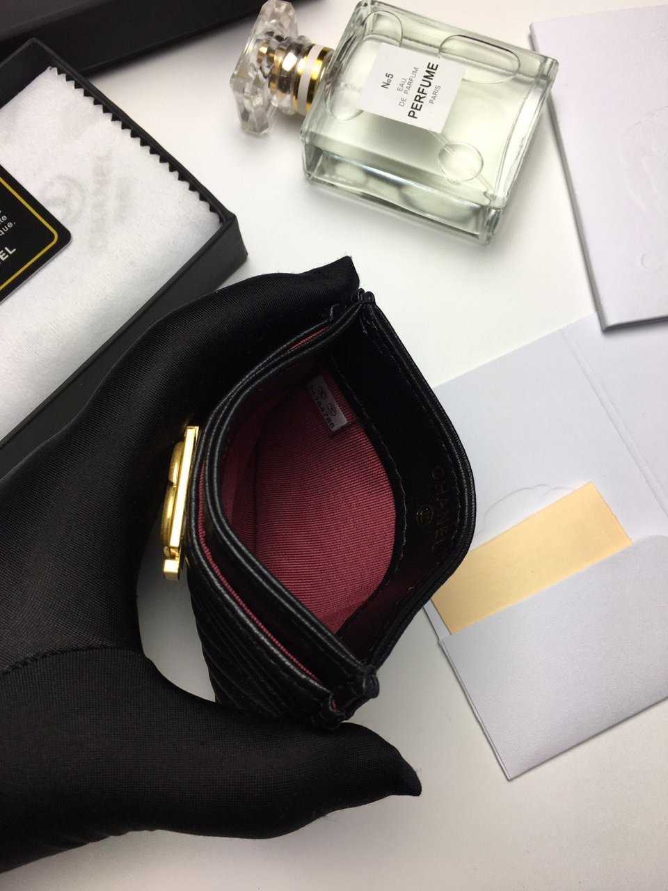 Chanel Line Card Holder 11.2 Black Calfskin Gold Icon view 6