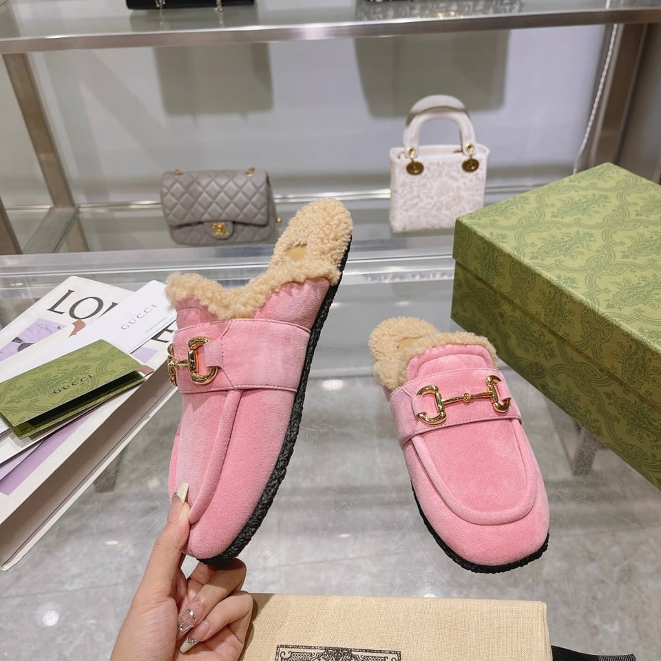 Gucci Women’S Mule With Horsebit Suede Leather Pink view 9