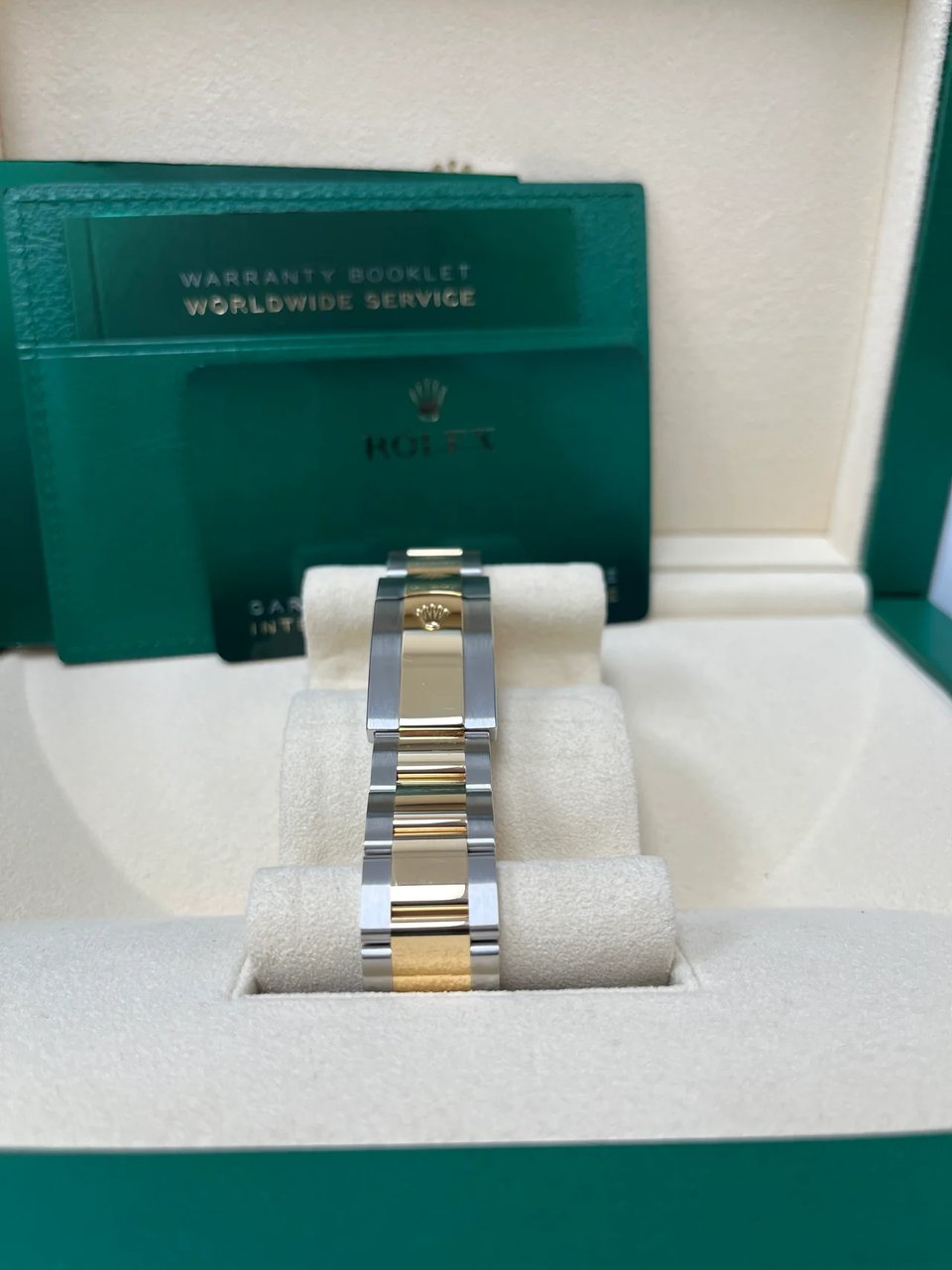 [Superclone] Rolex Datejust 41mm Silver Dial Smooth Oyster 126303 view 10