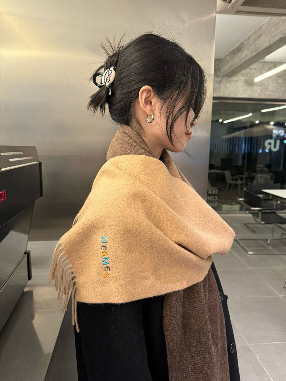 Hermes Cashmere Blanket Scarf Brown For Women 180cm view 4