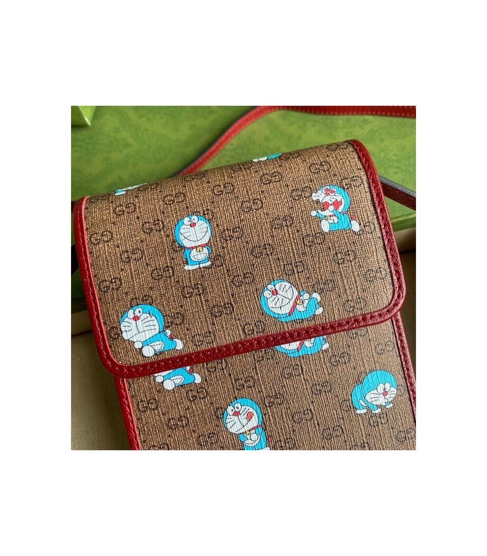 Doraemon x Gucci Mini Bag view 8
