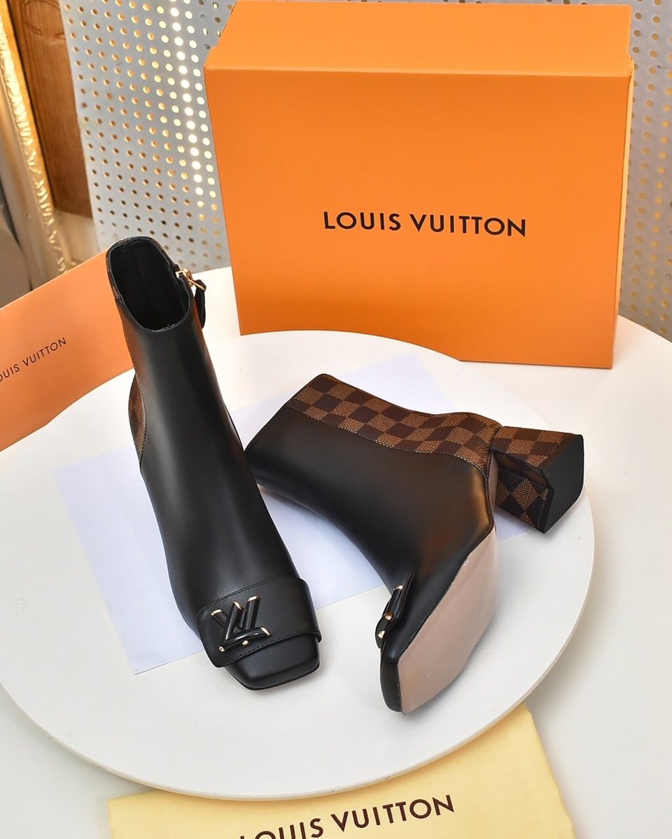 Louis Vuitton Shake Ankle Boots Black And Brown view 3