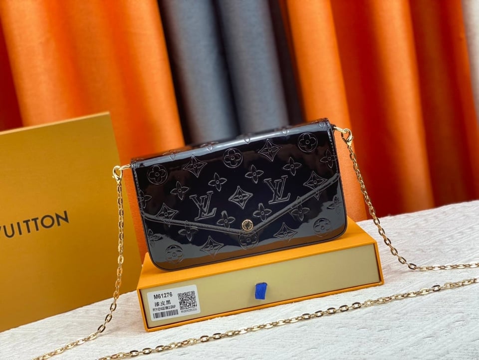 Louis Vuitton Pochette F Lice Amarante Monogram Vernis Black 21Cm view 11