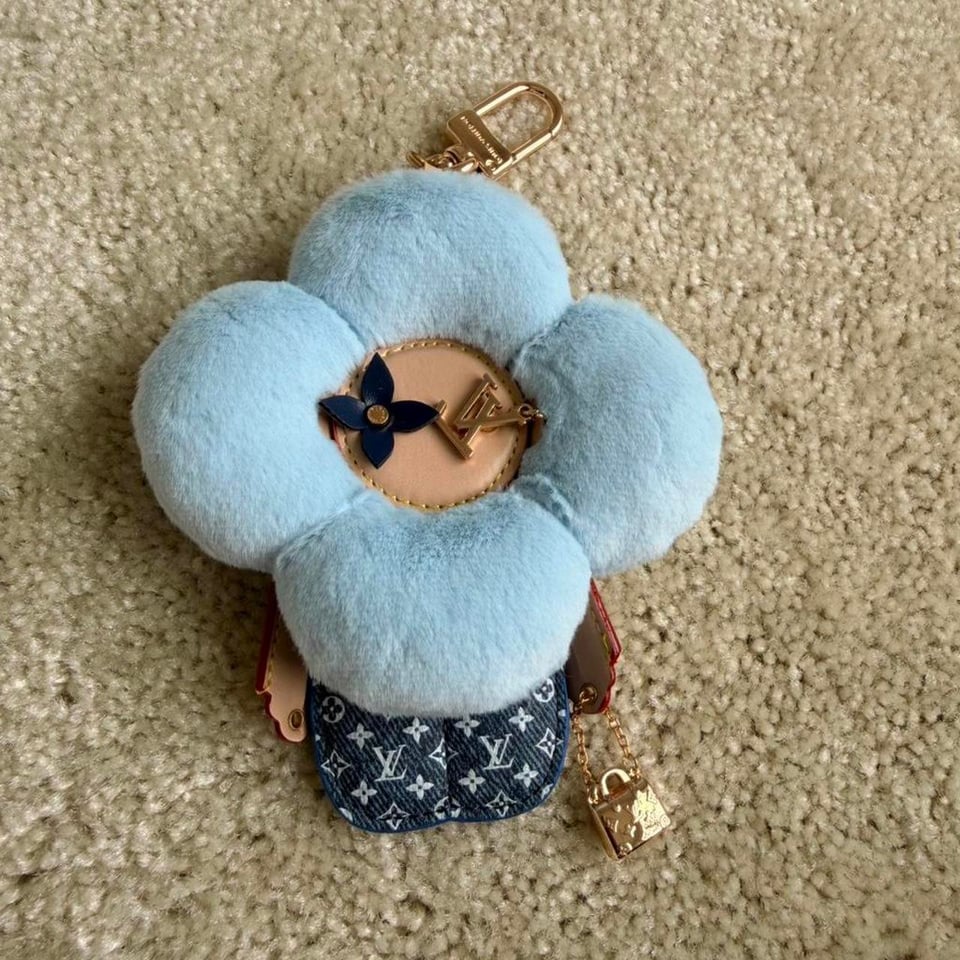 Louis Vuitton Vivienne Fashionista Bag Charm M01741 Blue Calfskin 18cm/7.1in view 5