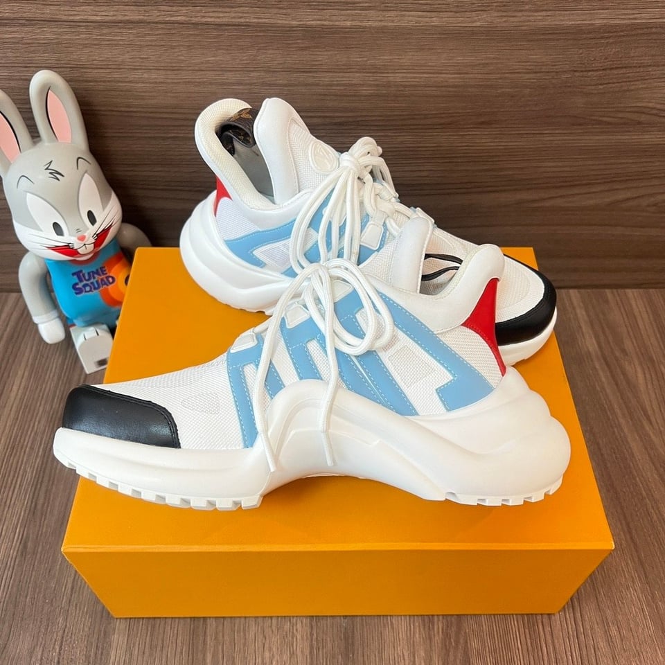 Louis Vuitton Archlight Sneaker Blue 1Abi63 view 5