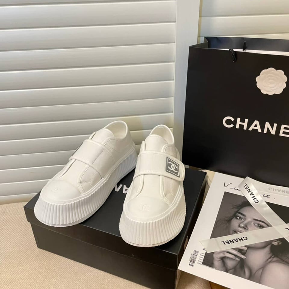 Chanel Cc Cap Toe Slipon Sneaker All White view 8