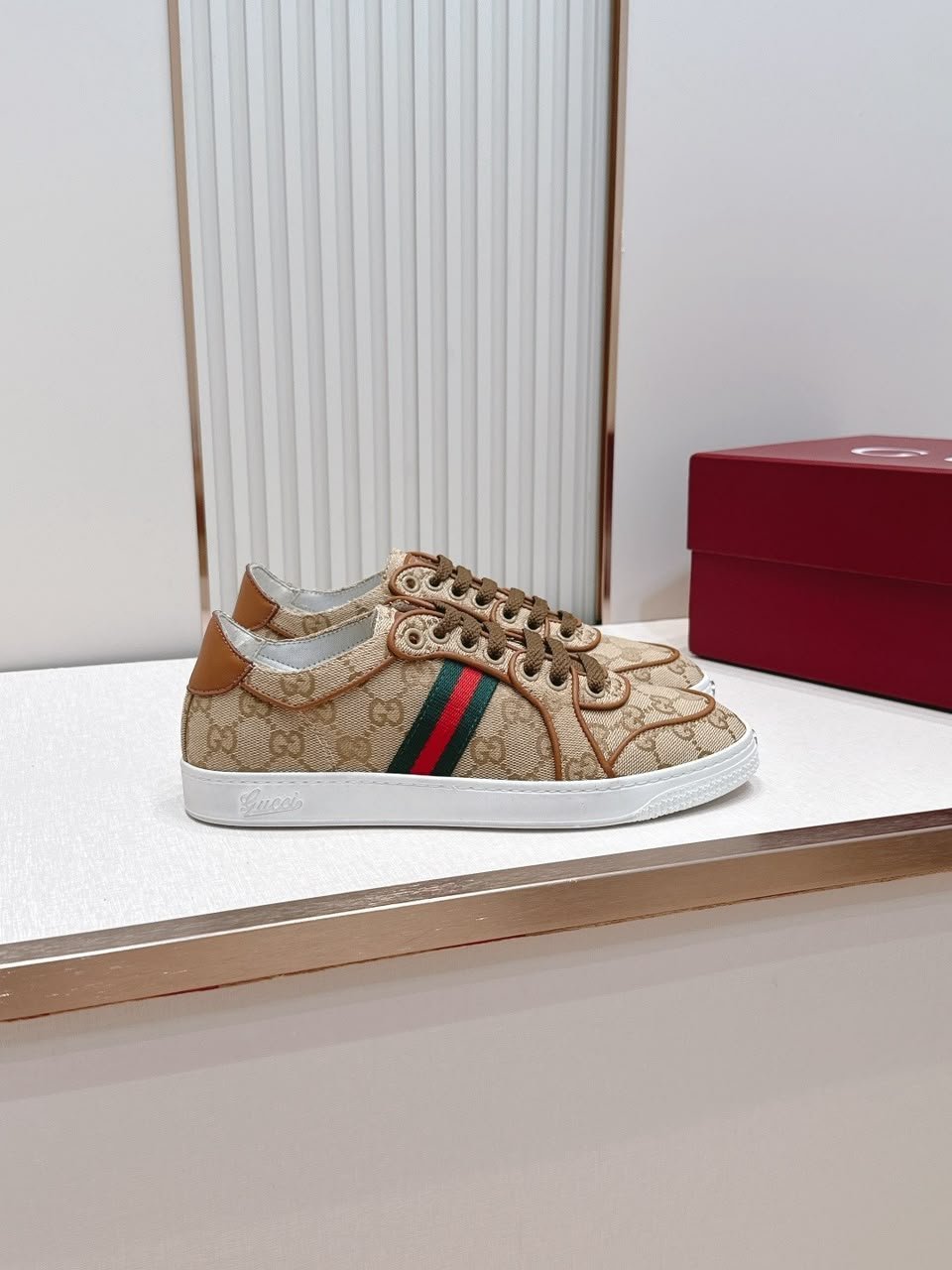 Gucci Stretch Low-Top Sneaker 871608 FAF48 9644 For Men view 3