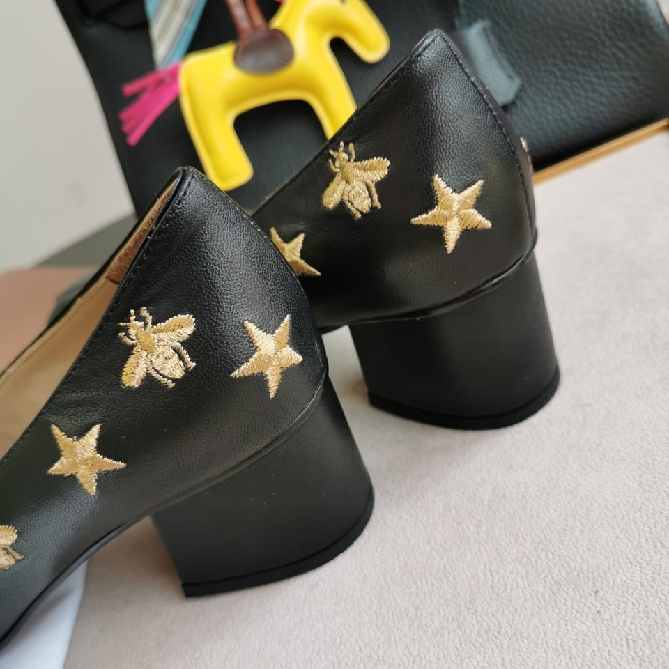 Gucci Embroidered Bee Star Leather Mid-Heel Pump Black view 3
