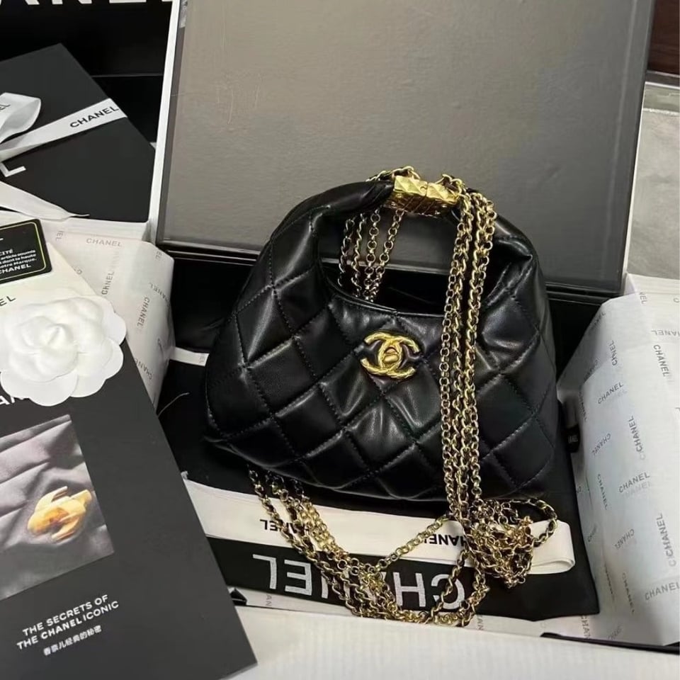 Chanel 24A Limited Edition Tassel Chain Hobo Bag In Black 20Cm view 3