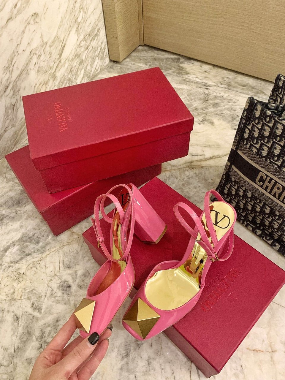 Valentino One Stud Pump In Patent Leather 90Mm Pink Xw2S0Dt4Laf view 6