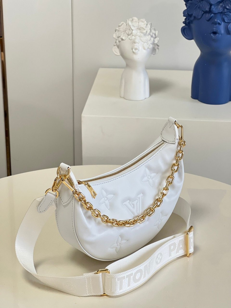 Louis Vuitton Over The Moon 27Cm White view 6