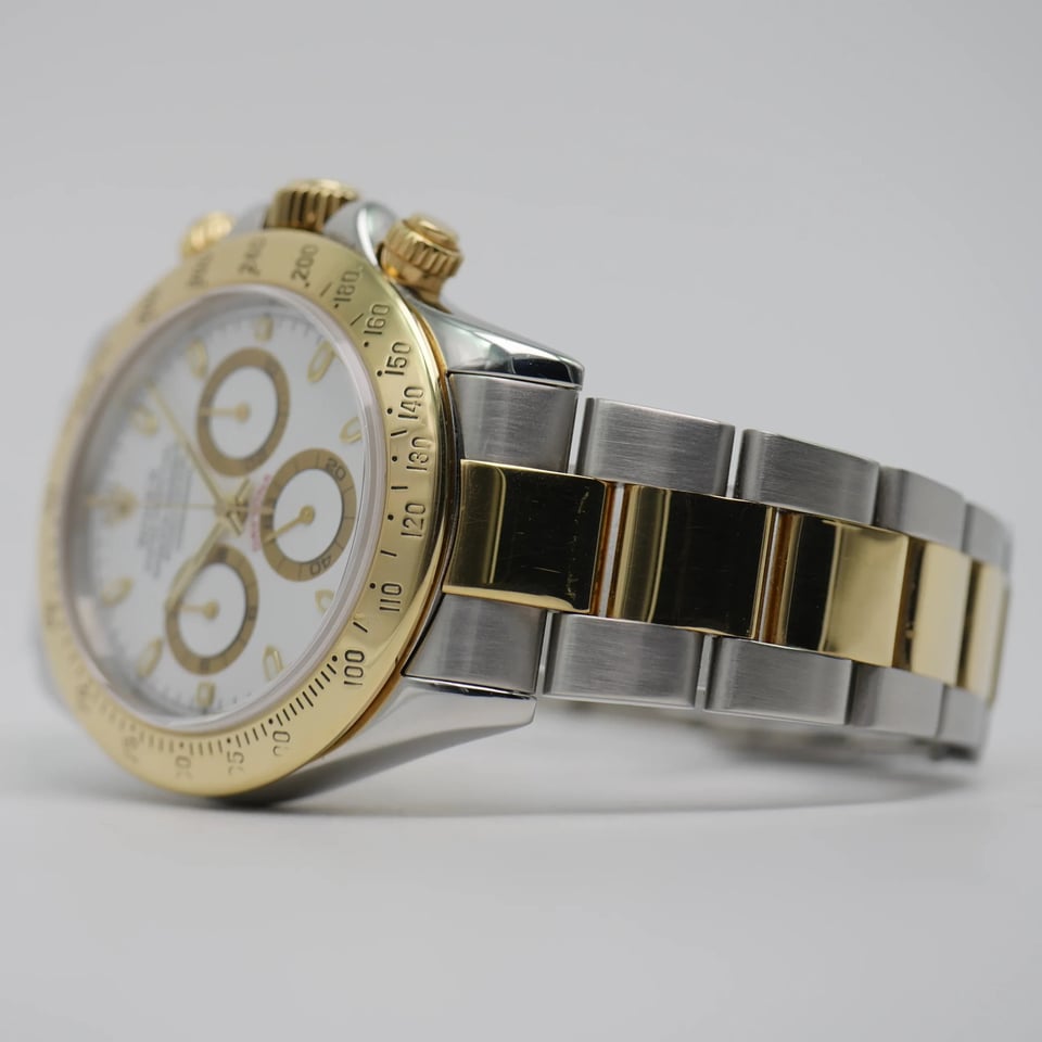 Rolex Daytona 40mm White Dial 116523-2 view 3
