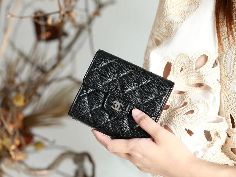 Chanel Flap Card Holder 11.5 Black Grained Calfskin Silver Icon view 6