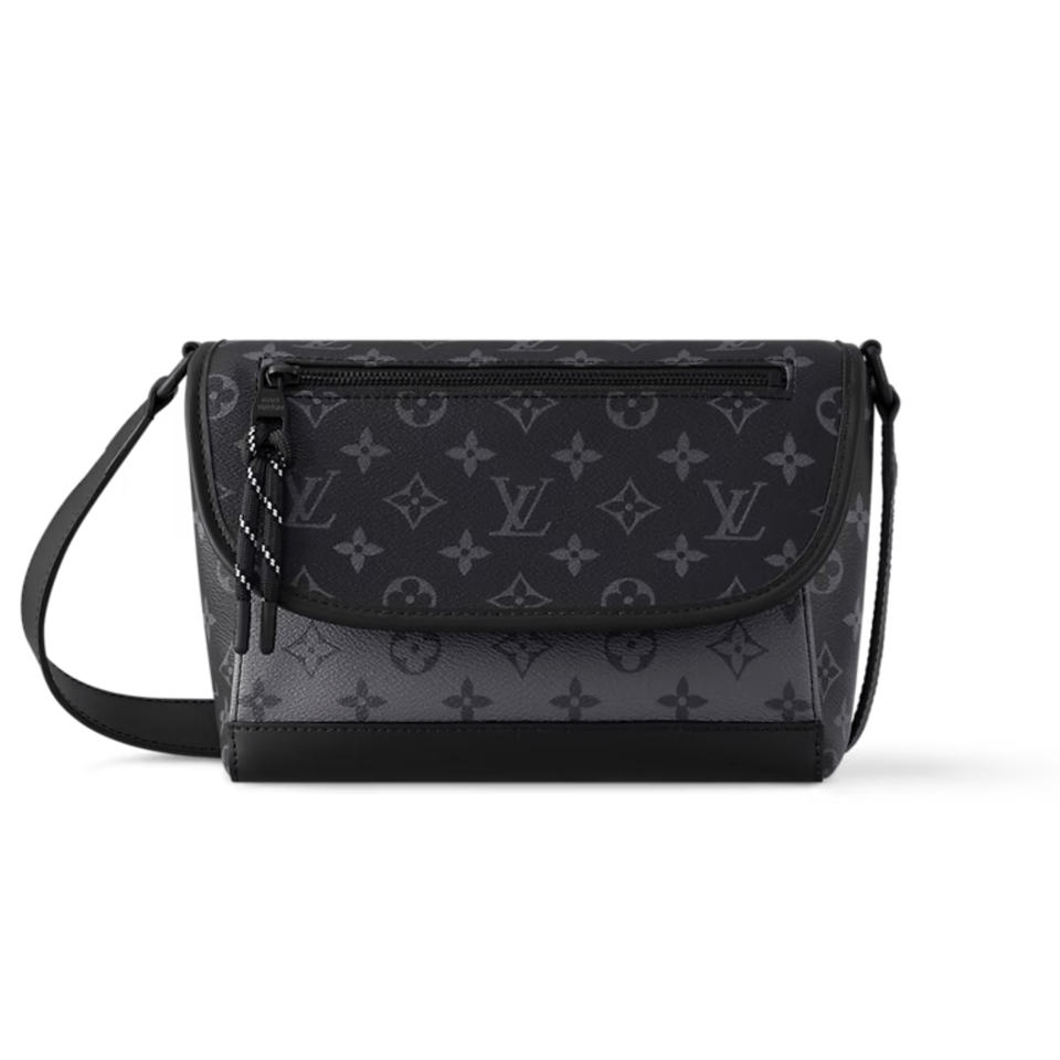 Louis Vuitton Pulse Messenger For Men 27cm M12681