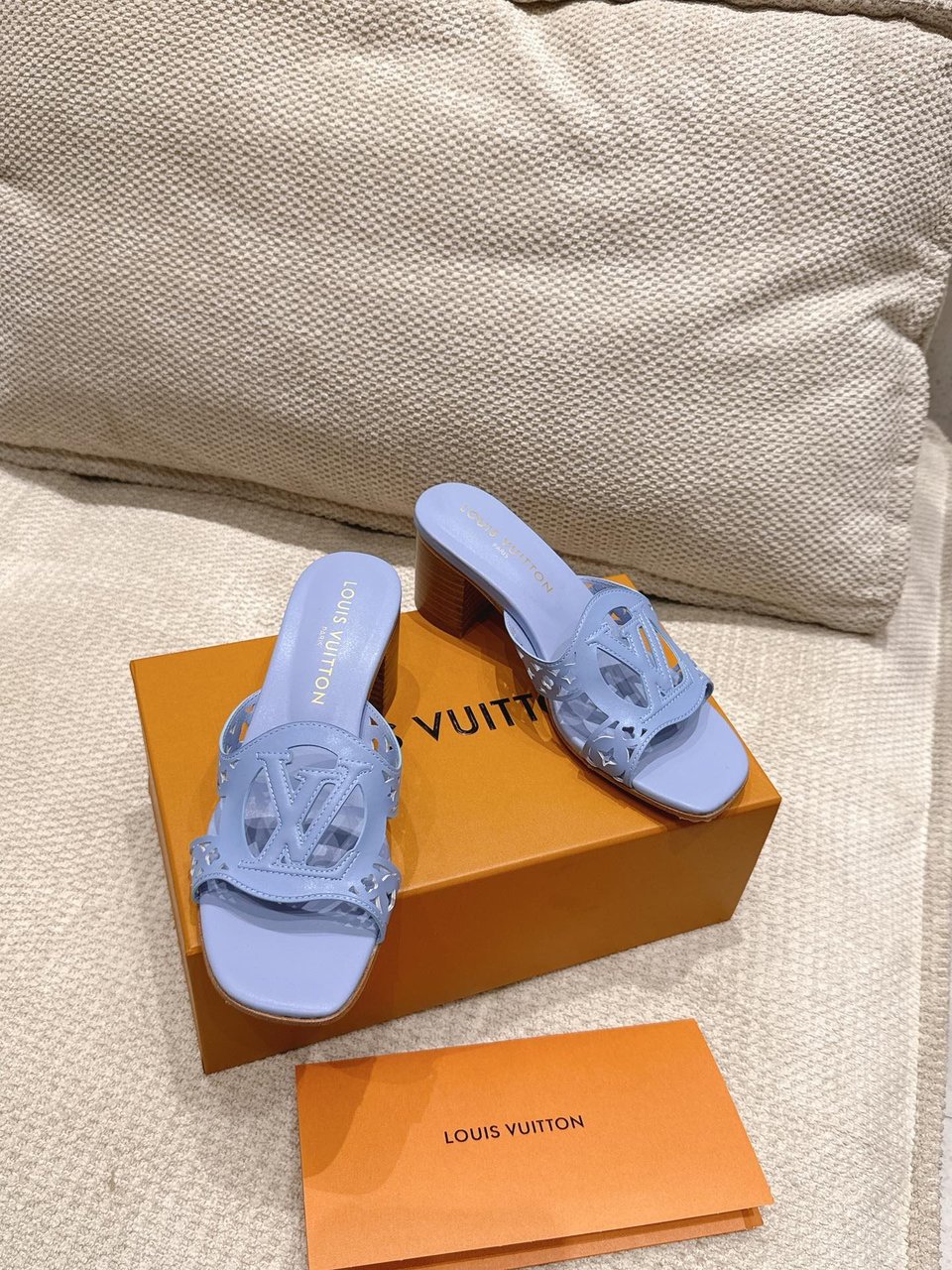 Louis Vuitton LV Isola Flat Mule Blue Women – 5.5cm Heel / 2.17in view 11