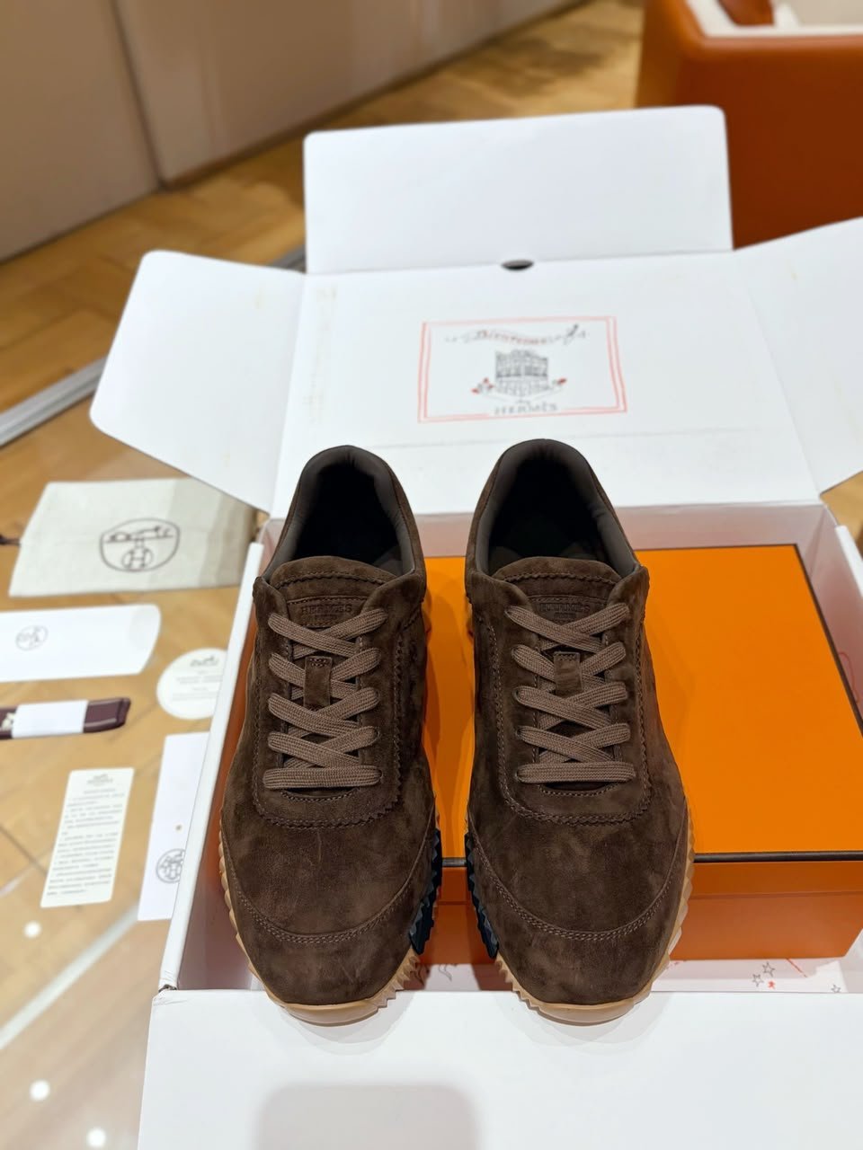 Hermes Bouncing Sneaker Écorce Color Goatskin H252782ZHF7390 view 8