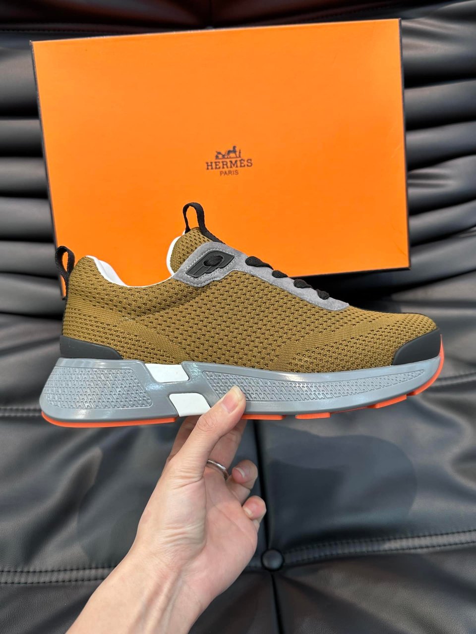 Hermes Heros Sneaker Khaki Gray H232985Zh1R400 view 8