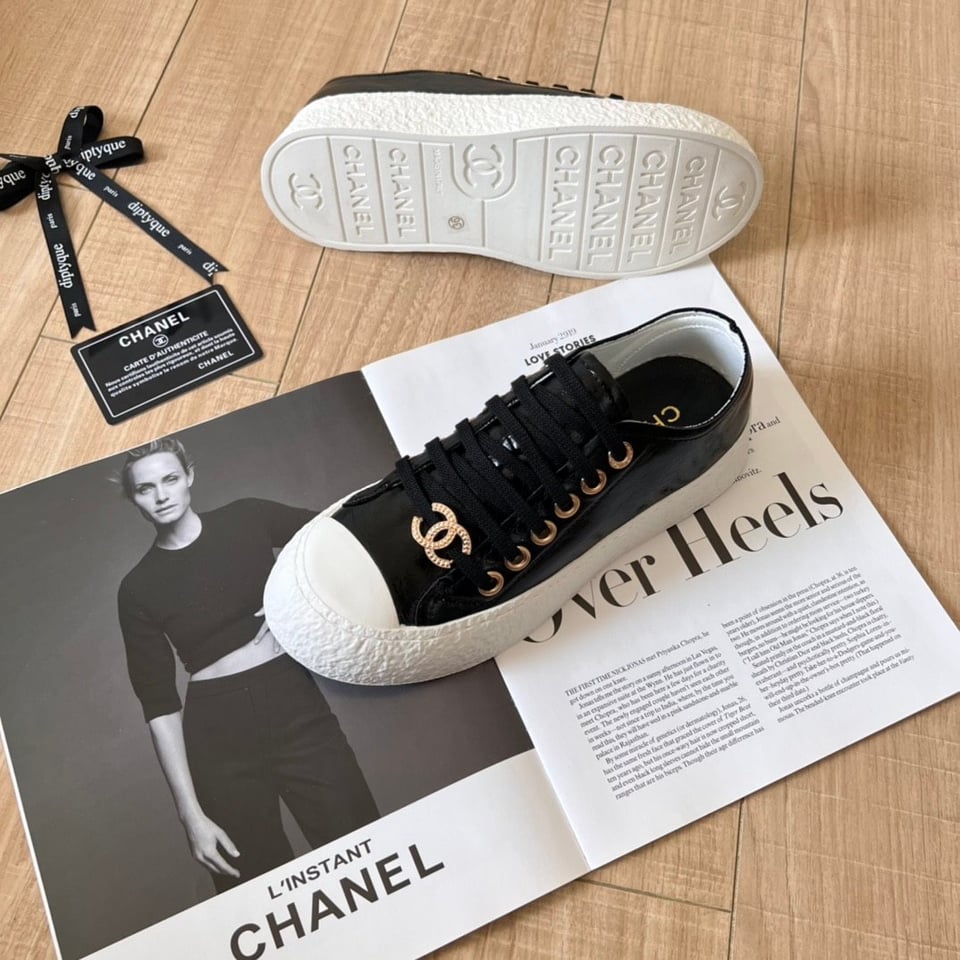 Chanel Women’S Sneakers Cc Trainers In Black view 9