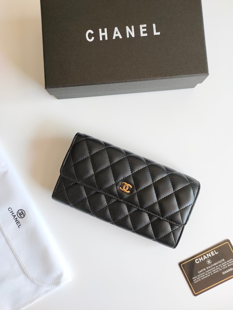 Chanel Classic Long Purse Caviar 19 Black Calfskin view 3