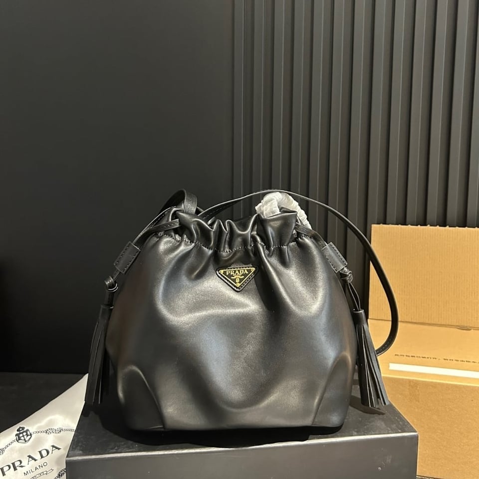 Prada Nappa Leather Shoulder Bag Black 23Cm view 5