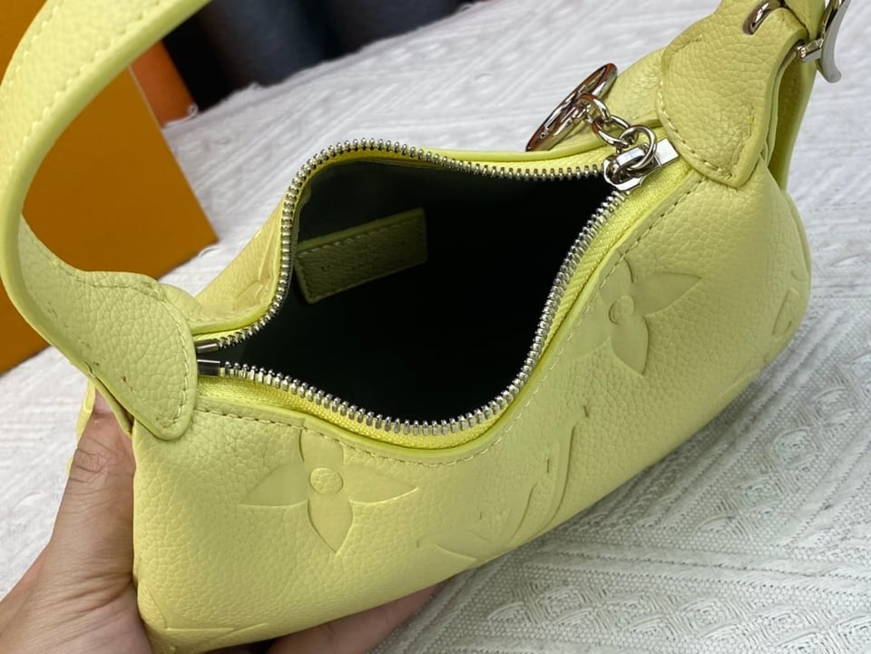 Louis Vuitton Mini Moon Green 20Cm M82425 view 6