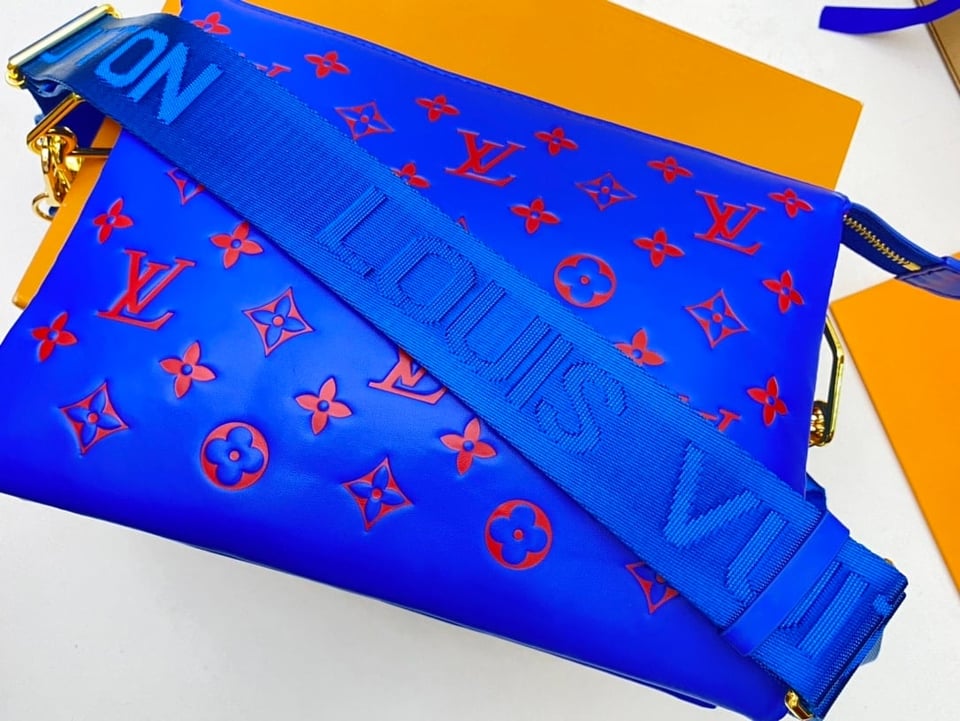 Louis Vuitton Coussin Blue Red 26Cm view 4