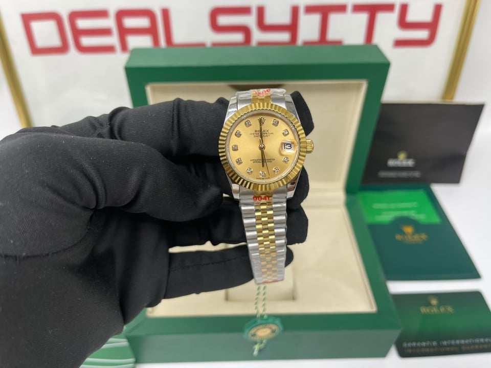 Rolex Lady-Datejust 31mm Champagne Dial 179173-2 view 3