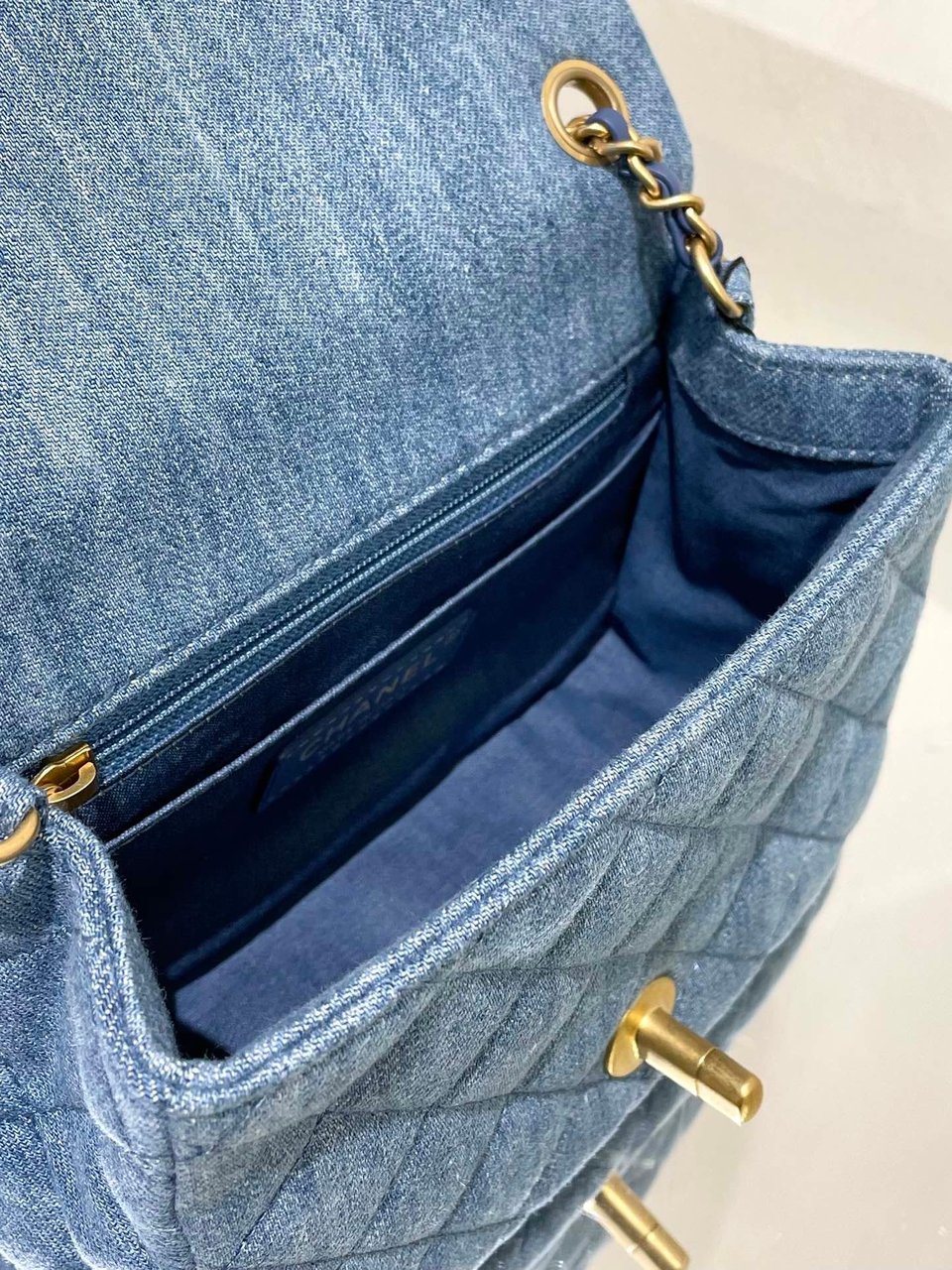 Chanel Mini Denim Rectangular Crush Ghw 17Cm/6.7in view 8