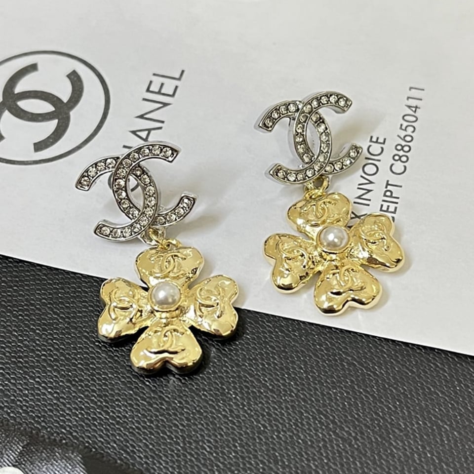 Chanel Fall Winter 2024 Earrings view 4