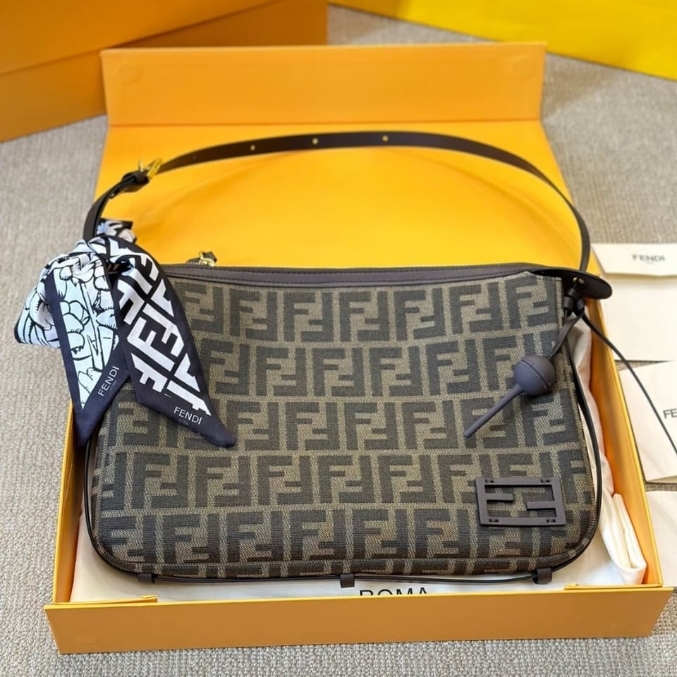 Fendi Simply Fendi Medium Brown Ff Jacquard Fabric Bag 25Cm view 7