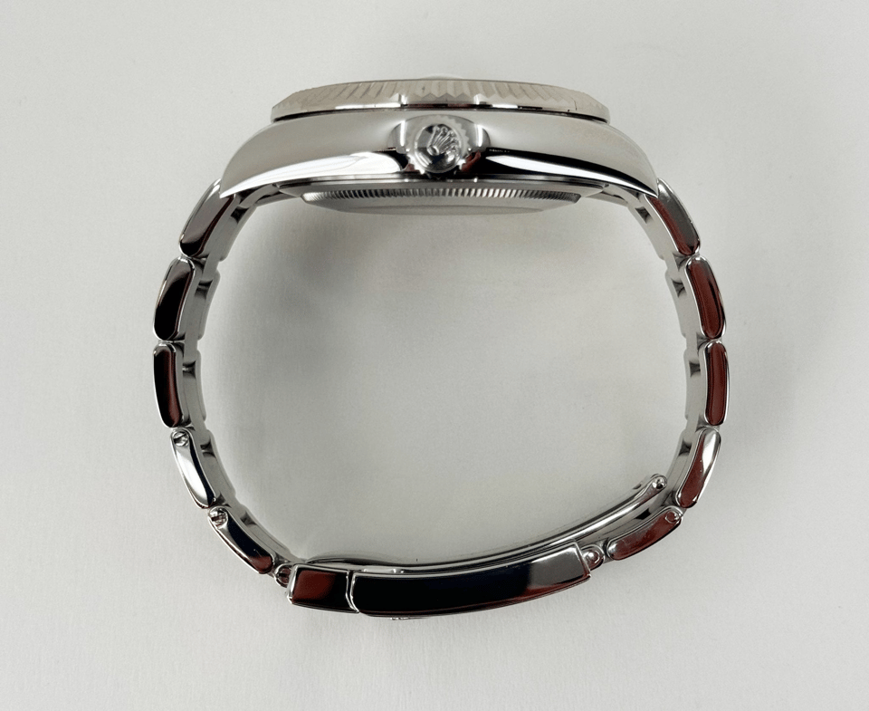 Rolex Sky-Dweller 42 mm Intense white Dial 336934 view 6