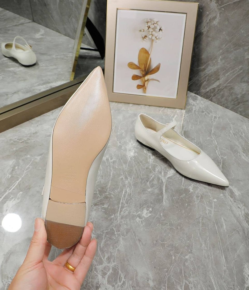 Valentino Garavani Tiptoe Patent Leather Ballet Flats Ivory 2W2S0Gc3Eru098 view 5